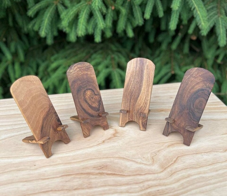 Jhati Walnut phone stand