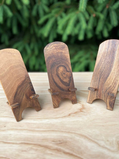 Jhati Walnut phone stand