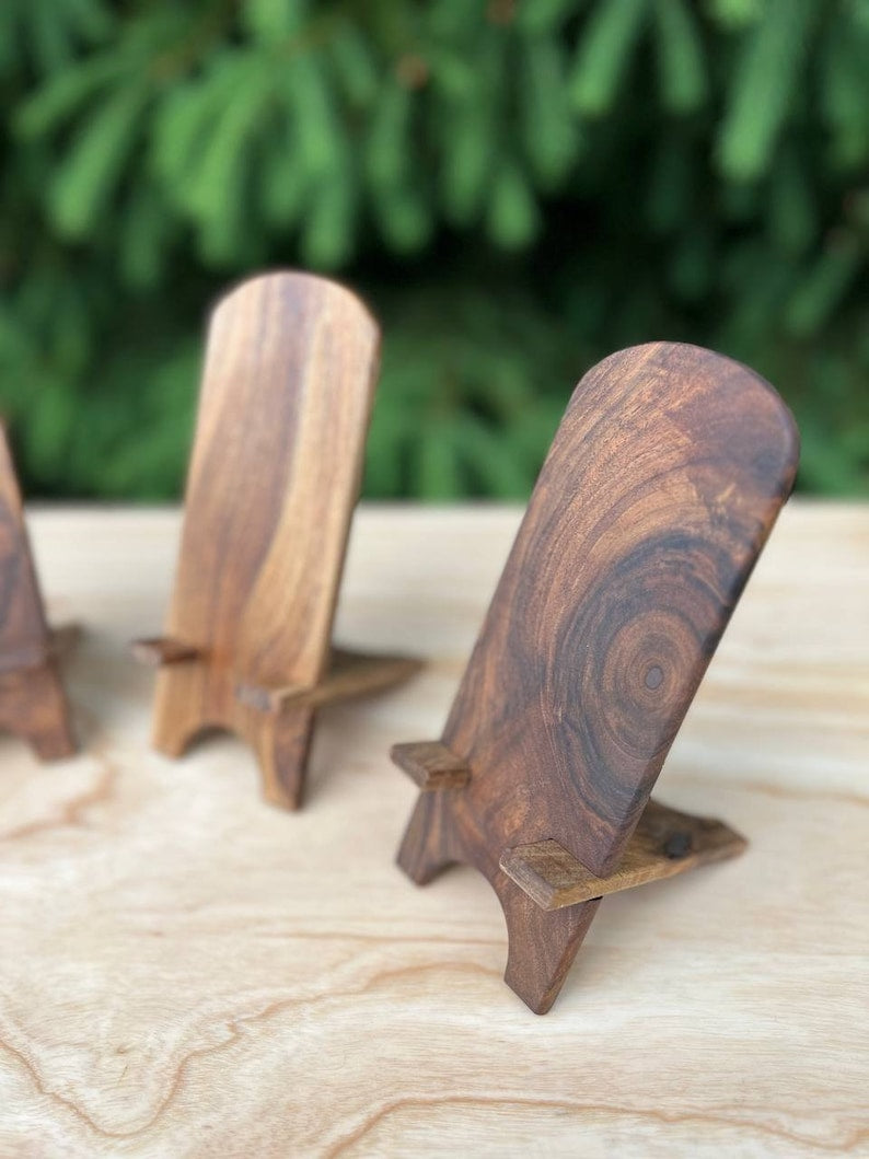 Jhati Walnut phone stand
